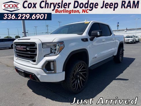 Used 2021 GMC Sierra 1500 AT4 w/ AT4 Preferred Package AWD/4WD image 1