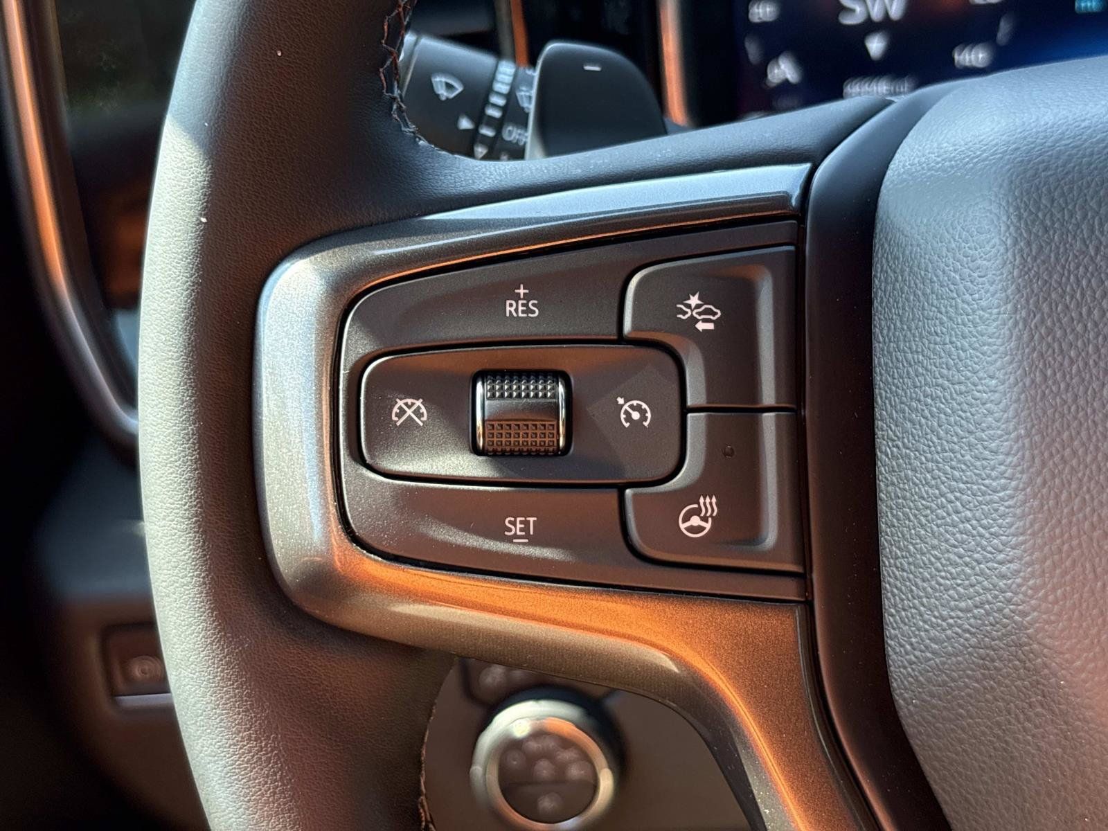 Used 2023 Chevrolet Silverado 1500 High Country w/ High Country Premium Package AWD/4WD image 20