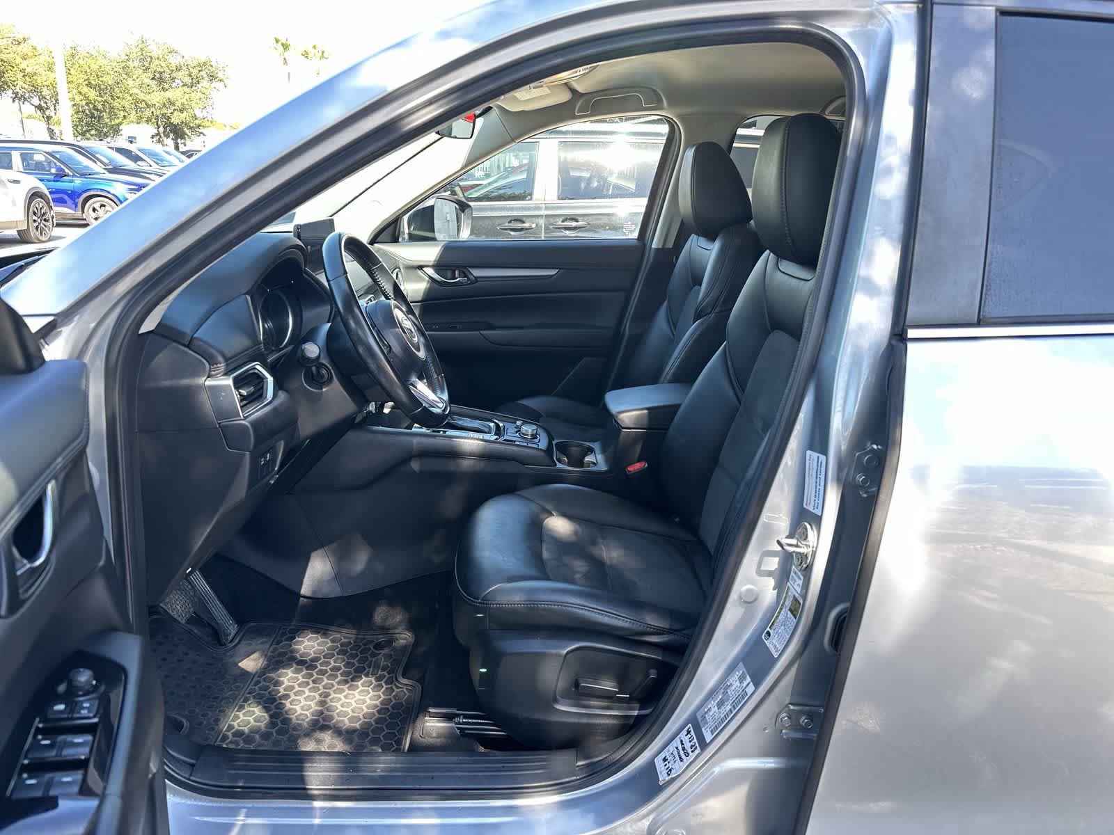 Used 2021 MAZDA CX-5 Touring FWD image 2