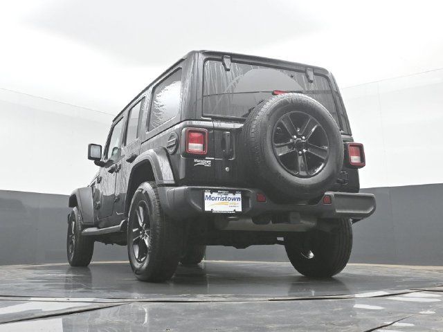 Used 2020 Jeep Wrangler Unlimited Sahara AWD/4WD image 40