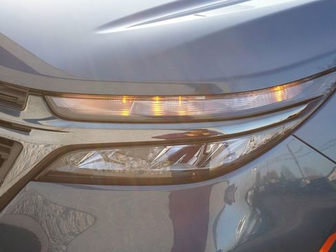 Used 2024 Chevrolet Equinox LS w/ LS Convenience Package FWD image 25