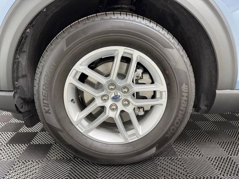New 2026 Ford Explorer Active w/ Active Comfort Package RWD image 9