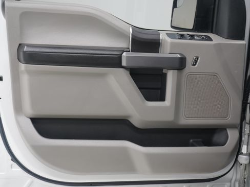 Used 2019 Ford F150 XLT AWD/4WD image 14