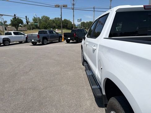 Used 2025 Chevrolet Silverado 1500 LT w/ Z71 Off-Road Package AWD/4WD image 36