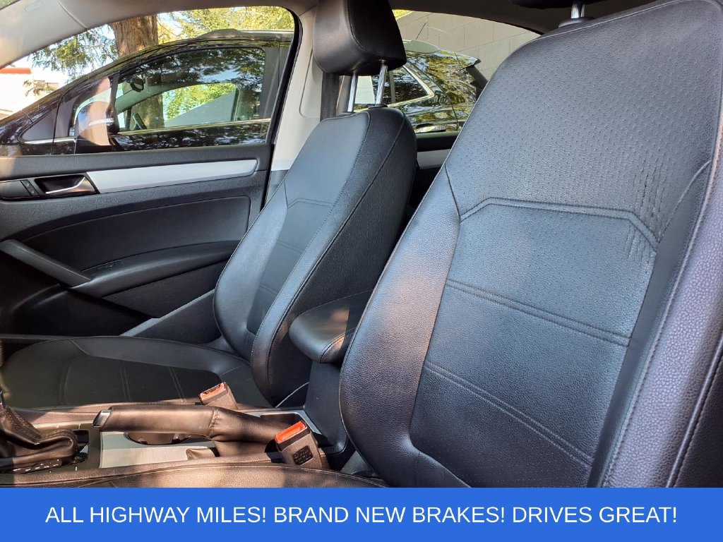 Used 2013 Volkswagen Passat 2.5 SE FWD image 3