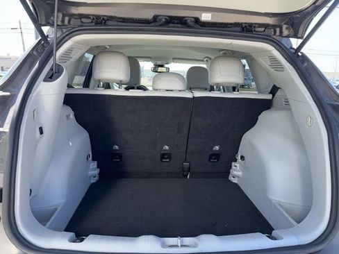 Used 2018 Jeep Compass Limited w/ Navigation Group image 18