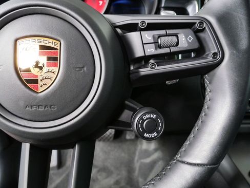 Certified 2022 Porsche Macan GTS AWD/4WD image 11