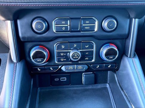 Certified 2023 Chevrolet Suburban RST image 34