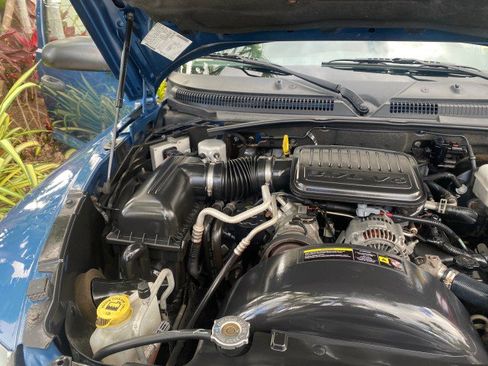 Used 2005 Dodge Dakota SLT image 25