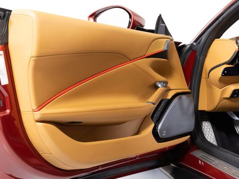 Used 2022 Ferrari Roma image 24