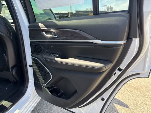 New 2026 Jeep Grand Cherokee Limited AWD/4WD image 29