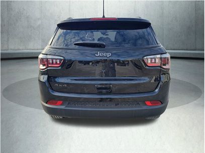 New 2026 Jeep Compass Latitude w/ Sun and Sound Group