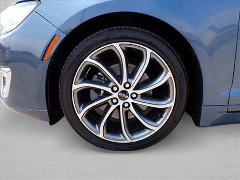 Used 2019 Lincoln MKZ Reserve w/ Reserve Plus Package FWD image 7
