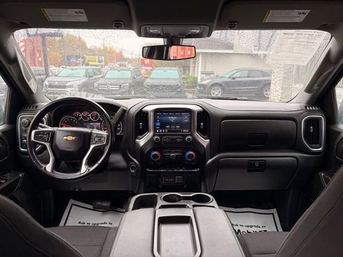 Used 2022 Chevrolet Silverado 1500 LT AWD/4WD image 16