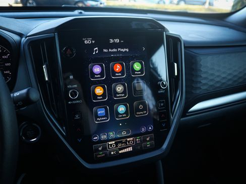 Used 2025 Subaru Forester Premium image 24