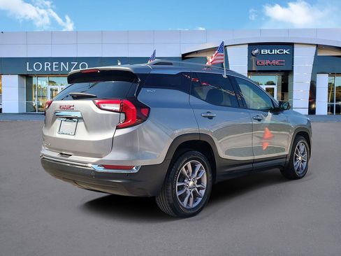 Used 2023 GMC Terrain SLT FWD image 5