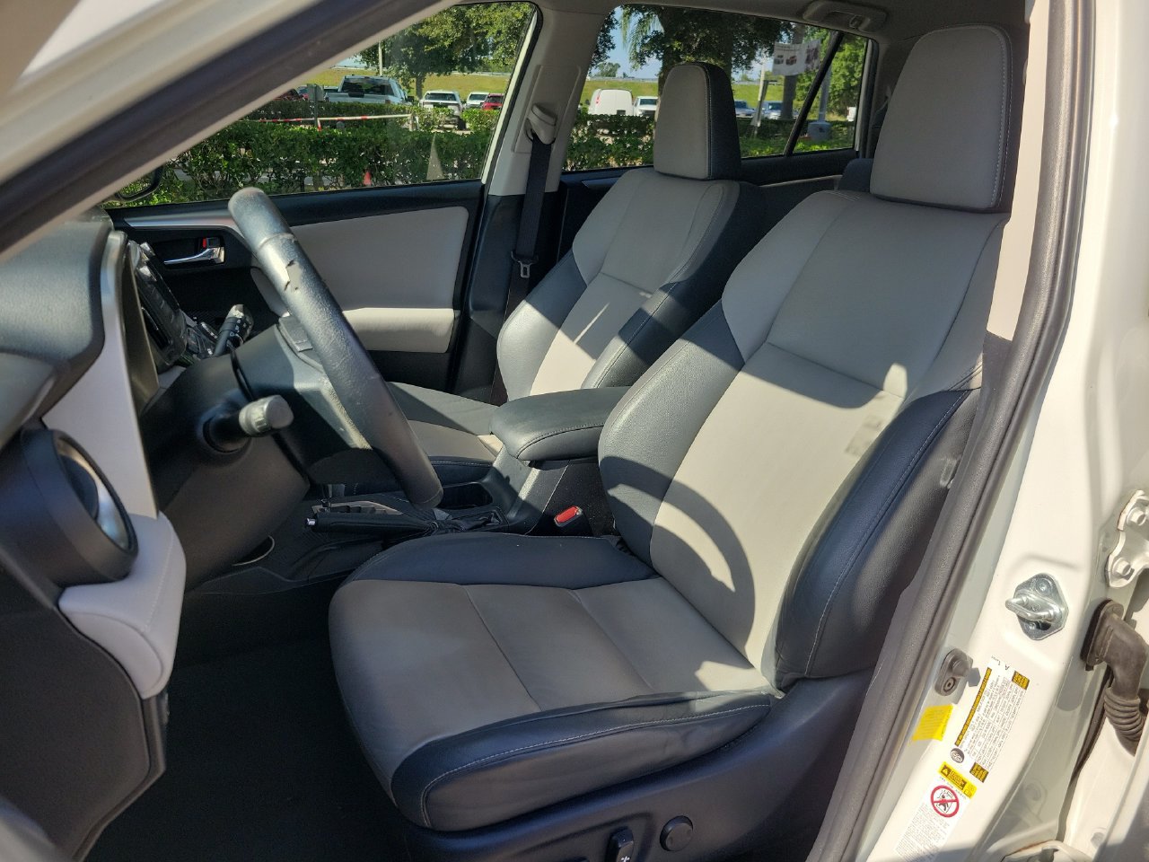 Used 2014 Toyota RAV4 Limited FWD image 16