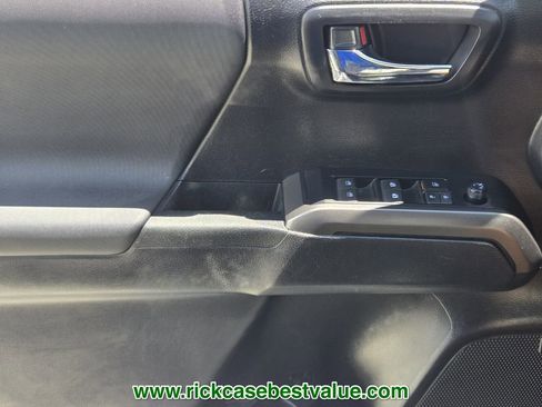 Used 2021 Toyota Tacoma TRD Pro AWD/4WD image 34