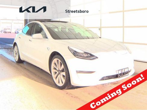 Used 2019 Tesla Model 3 Long Range image 1