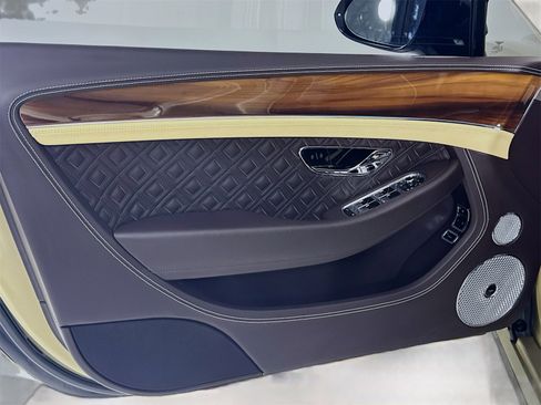 Certified 2024 Bentley Continental GT image 16