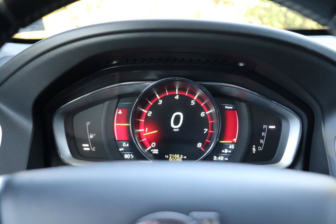 Used 2015 Volvo XC60 T6 AWD/4WD image 12