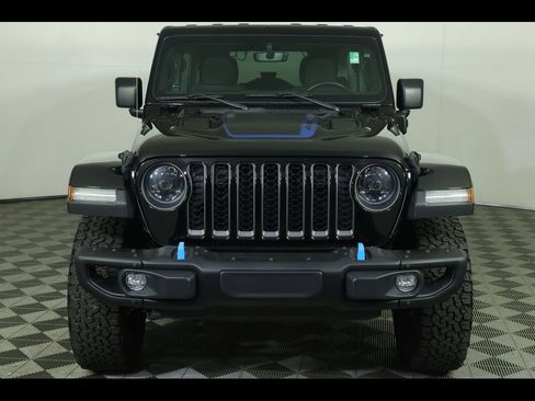 Used 2023 Jeep Wrangler Unlimited Rubicon 4xe w/ Dual Top Group AWD/4WD image 14