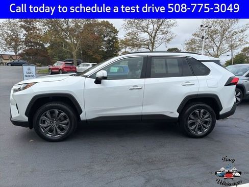 Used 2023 Toyota RAV4 Limited image 4