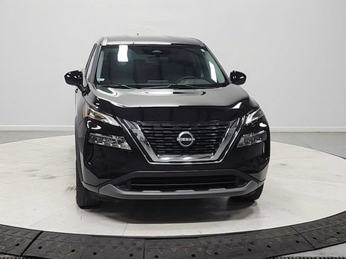 Used 2023 Nissan Rogue SV FWD image 2