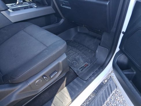 Used 2017 Ford F150 XLT w/ Equipment Group 302A Luxury AWD/4WD image 13