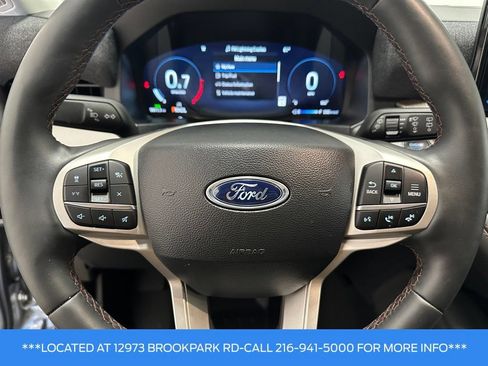 Used 2025 Ford Explorer Active w/ Active Comfort Package AWD/4WD image 12