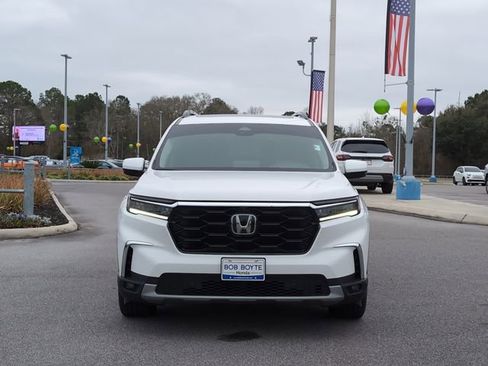 Used 2023 Honda Pilot Elite image 9