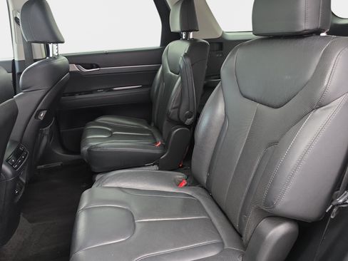Used 2020 Hyundai Palisade SEL w/ Premium Package FWD image 15