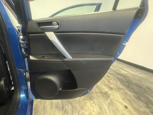 Used 2012 MAZDA MAZDA3 i Grand Touring FWD image 34