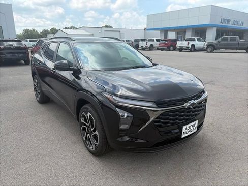 New 2026 Chevrolet Trax RS FWD image 8