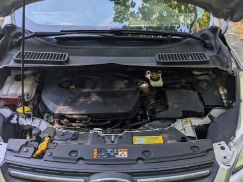 Used 2014 Ford Escape SE AWD/4WD image 38