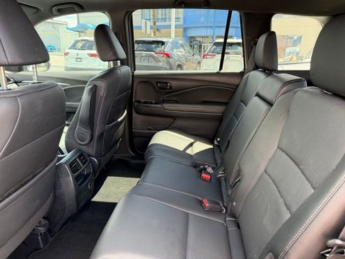 Used 2023 Honda Passport EX-L image 9