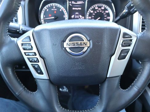 Used 2016 Nissan Titan PRO-4X image 42