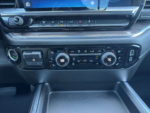 Used 2024 Chevrolet Silverado 2500 LTZ w/ LTZ Plus Package image 10