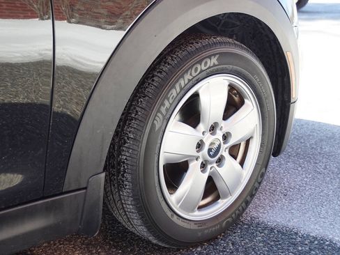 Used 2017 MINI Cooper 2-Door Hardtop image 15