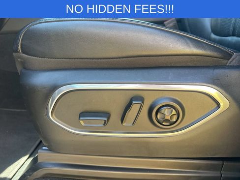 Used 2024 Jeep Wagoneer Series II w/ Flexible Seating Group RWD image 27