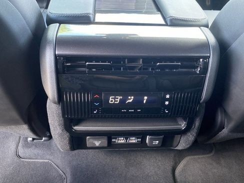 New 2024 Jeep Wagoneer Base w/ Convenience Group I image 14