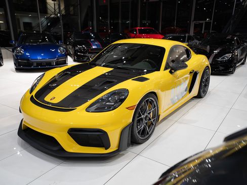 Used 2024 Porsche 718 Cayman GT4 RS RWD image 30