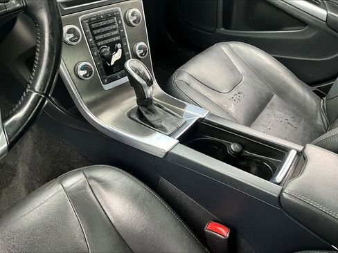 Used 2015 Volvo S60 T5 Premier image 14