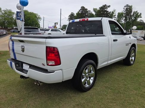 Used 2019 RAM 1500 Express RWD image 17