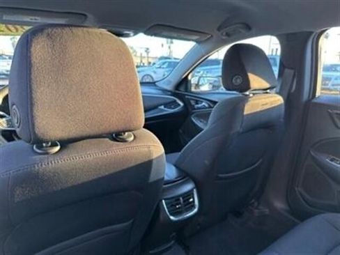 Used 2022 Chevrolet Malibu LT image 21