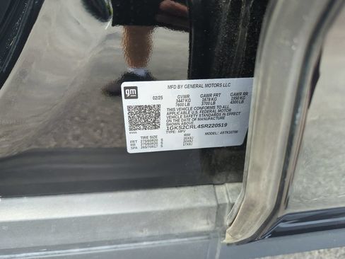 Used 2025 GMC Yukon AT4 w/ AT4 Premium Package AWD/4WD image 42
