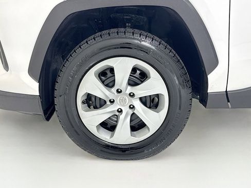 Used 2020 Toyota RAV4 LE image 25