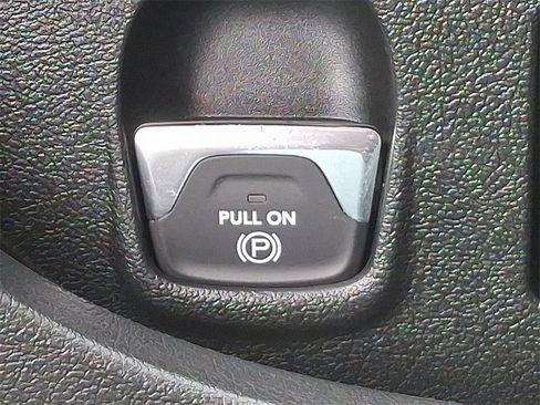 Used 2024 RAM ProMaster 2500 w/ Safety Group image 23