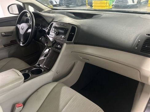 Used 2009 Toyota Venza AWD image 22