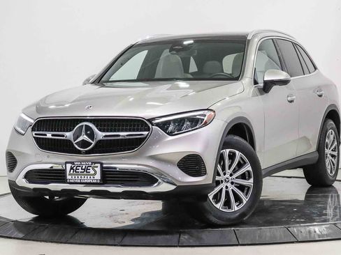 Used 2024 Mercedes-Benz GLC 300 image 1